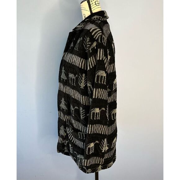 Chico's Designs Women's Size 1 Large Black BOHO Aztec Button Front Top Shirt - Picture 3 of 9